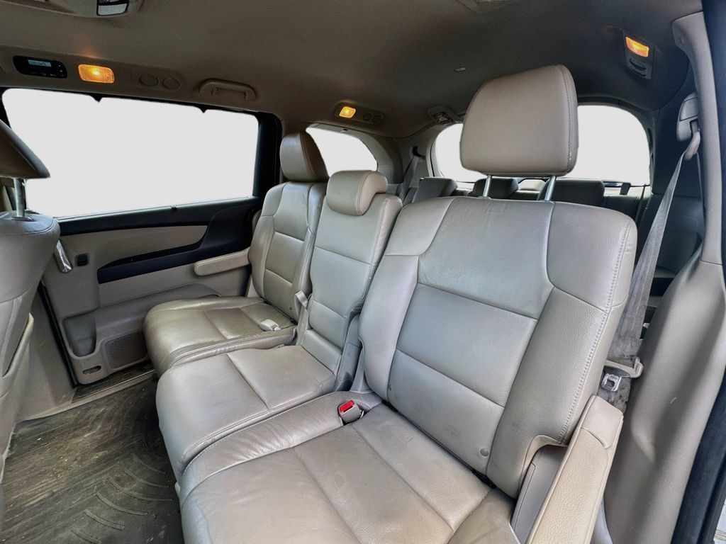 Used 2015 Honda Odyssey EX-L image 24