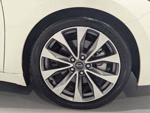 Used 2023 Nissan Maxima Platinum w/ Sport Mat Group image 29