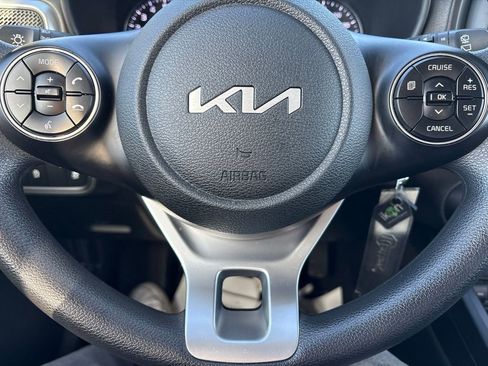 Used 2022 Kia Soul LX FWD image 14