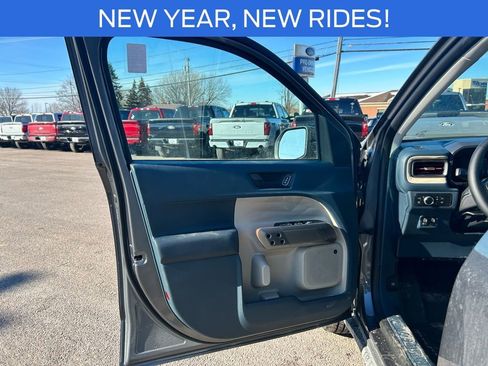 New 2026 Ford Maverick Lariat w/ 4K Tow Package AWD/4WD image 13