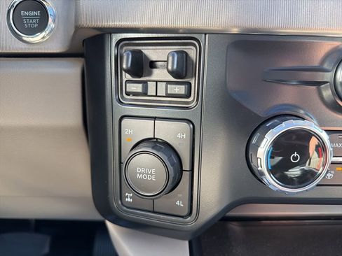 New 2026 Ford F250 Platinum w/ Platinum Plus Package image 35