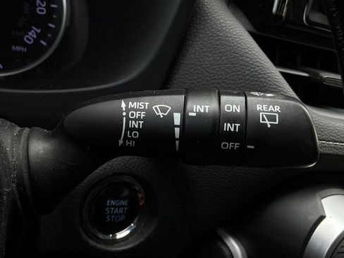 Used 2019 Toyota RAV4 XLE w/ Carpet Mat Package FWD image 36