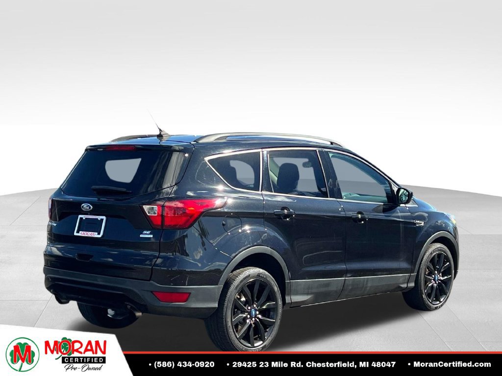 Used 2019 Ford Escape SE FWD image 5