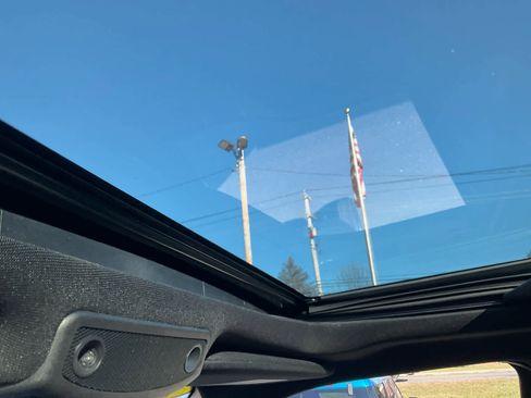 Used 2018 Ford F150 Raptor w/ Equipment Group 802A Luxury image 29