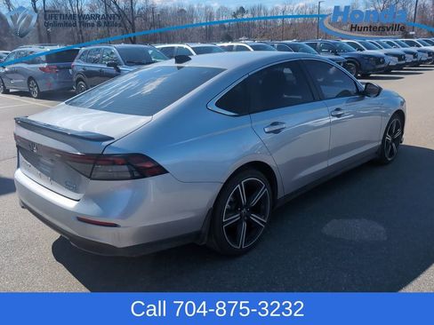 Used 2023 Honda Accord Sport image 8