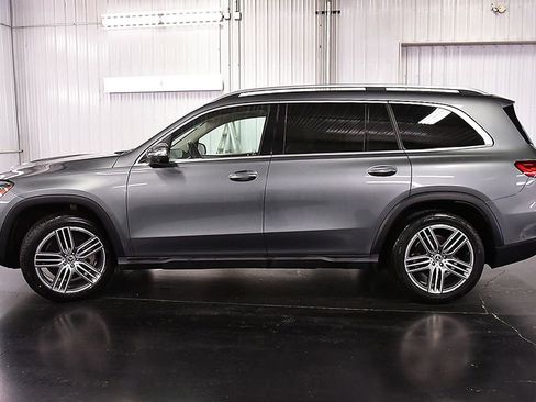 Used 2024 Mercedes-Benz GLS 450 4MATIC image 4