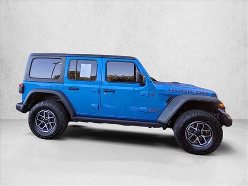 Used 2024 Jeep Wrangler Unlimited Rubicon w/ Technology Group image 4