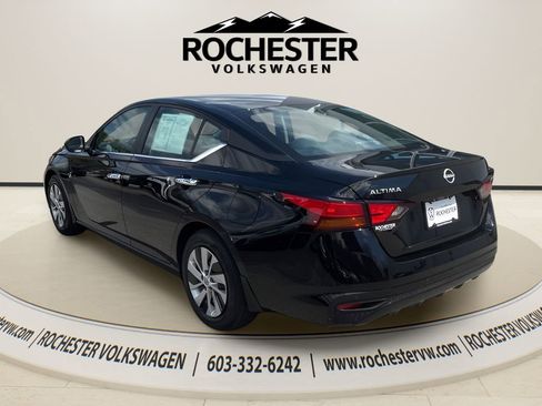 Used 2024 Nissan Altima 2.5 S FWD image 4