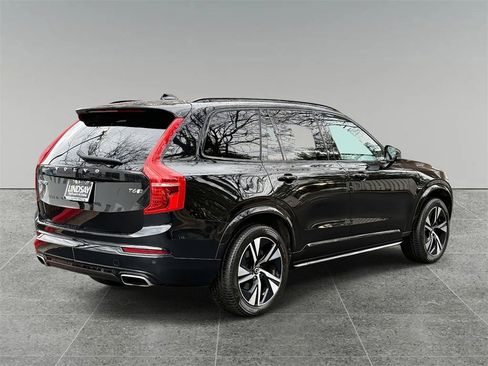 Used 2020 Volvo XC90 T6 R-Design image 10