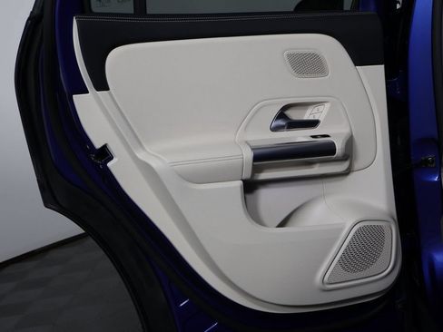 Certified 2025 Mercedes-Benz GLA 250 4MATIC image 13