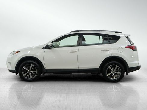 Used 2017 Toyota RAV4 XLE image 2