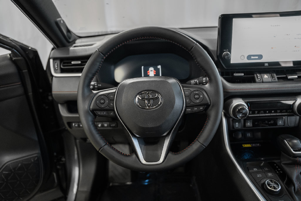 Used 2025 Toyota RAV4 XSE w/ Weather Package AWD/4WD image 26