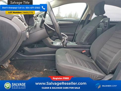 Used 2019 Ford Fusion SE image 9