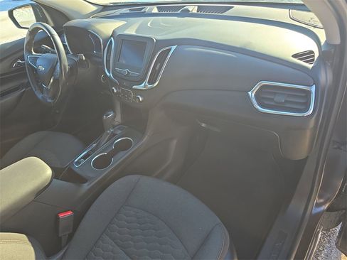 Used 2020 Chevrolet Equinox LT image 30