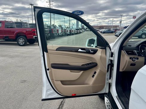 Used 2018 Mercedes-Benz GLS 450 4MATIC image 11