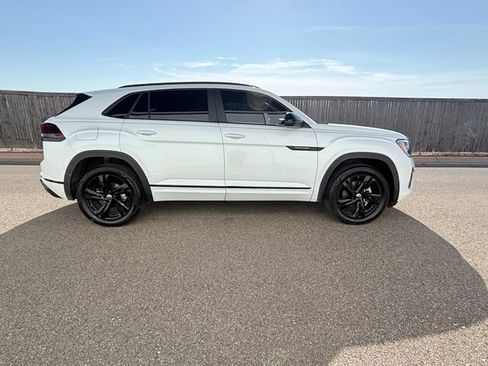 Used 2025 Volkswagen Atlas Cross Sport SEL R-Line AWD/4WD image 5