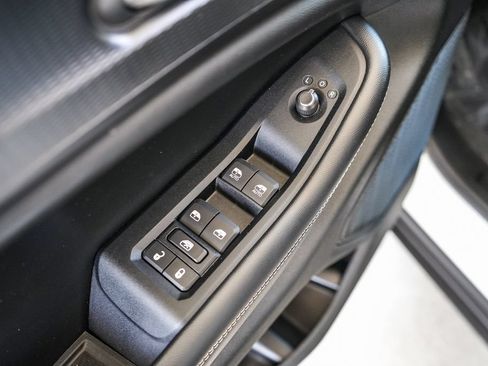 Used 2023 Jeep Grand Cherokee Altitude AWD/4WD image 20
