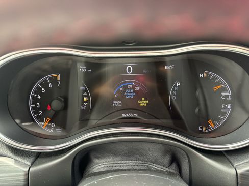 Used 2022 Jeep Grand Cherokee Laredo X AWD/4WD image 13