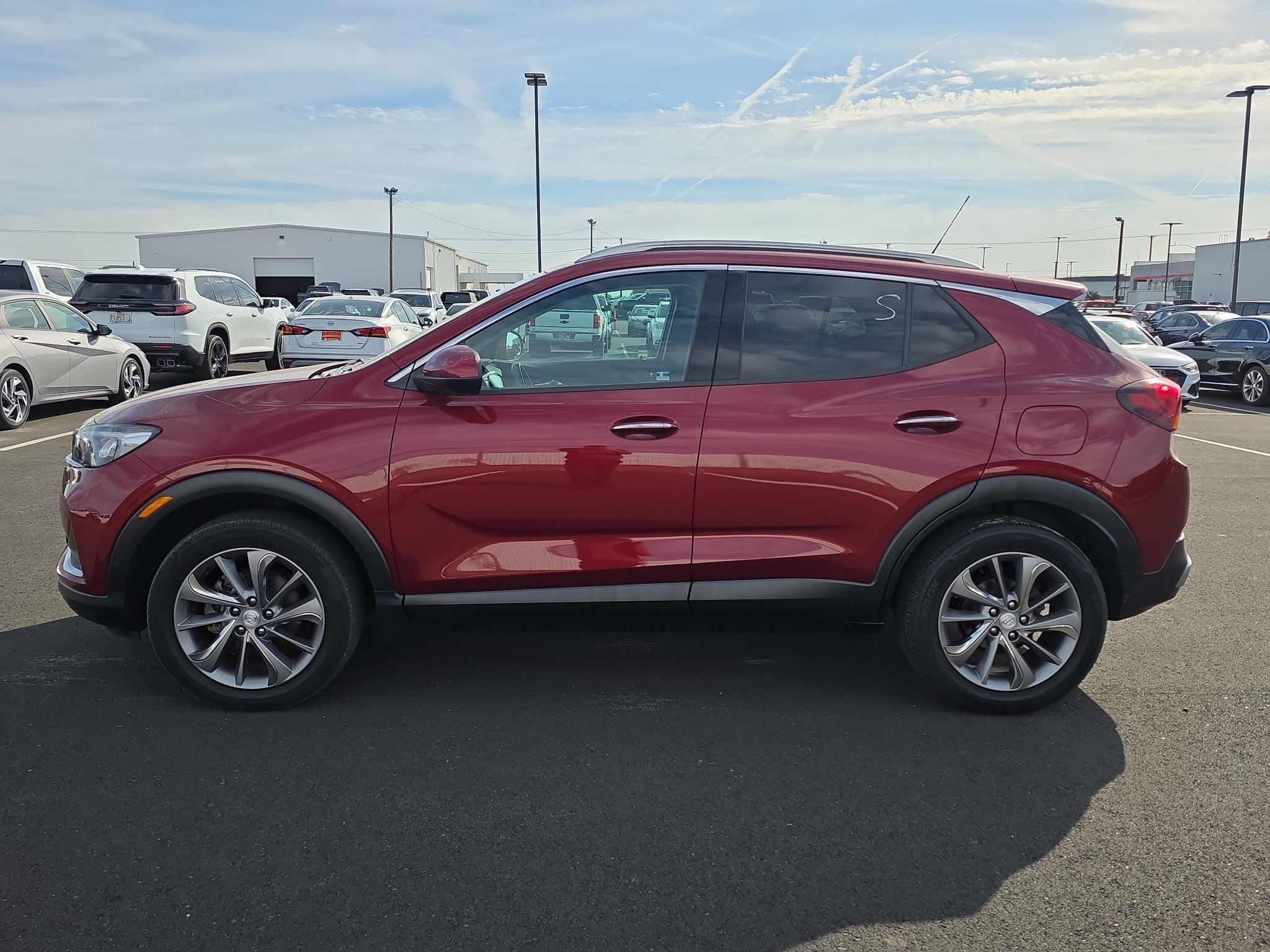 Used 2022 Buick Encore GX Essence w/ Advanced Technology Package AWD/4WD image 4