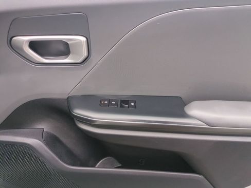 Used 2025 Kia K4 FWD image 31