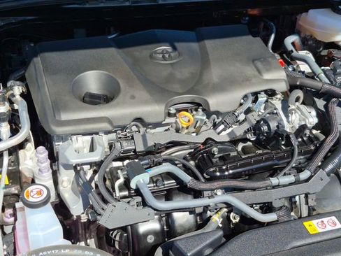 Used 2025 Toyota Camry LE image 24