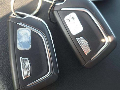 Used 2024 Cadillac Lyriq Tech RWD image 6