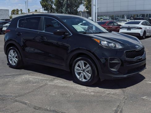 Used 2018 Kia Sportage LX FWD image 1
