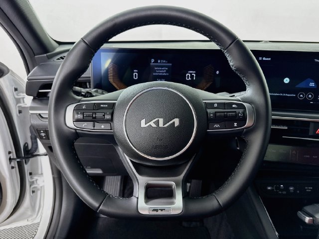 Used 2026 Kia K5 GT-Line w/ GT-Line Premium Package FWD image 15