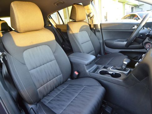 Used 2020 Kia Sportage LX image 29