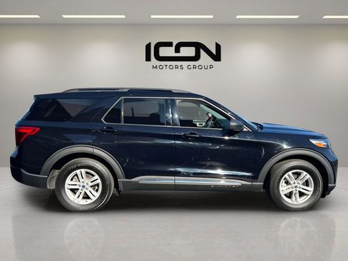 Used 2021 Ford Explorer XLT w/ Equipment Group 202A AWD/4WD image 7