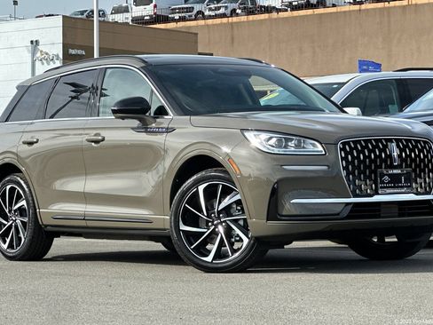New 2025 Lincoln Corsair Grand Touring w/ Equipment Group 302A AWD/4WD image 1