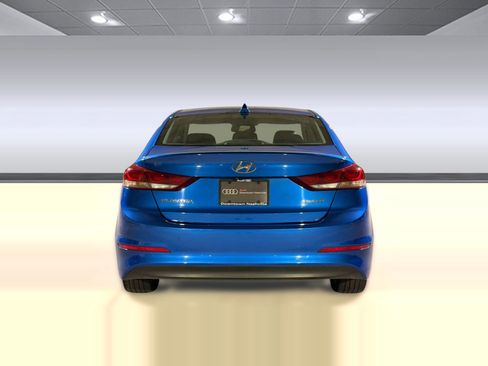 Used 2017 Hyundai Elantra Limited w/ Limited Tech Package 04 image 10