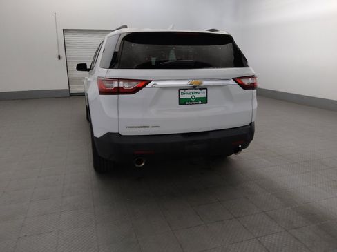 Used 2020 Chevrolet Traverse LT w/ Driver Confidence II Package AWD/4WD image 6