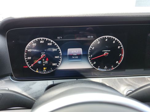 Used 2019 Mercedes-Benz E 450 4MATIC Sedan w/ Driver Assistance Package image 17