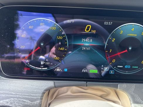 Used 2023 Mercedes-Benz E 450 4MATIC Coupe image 3