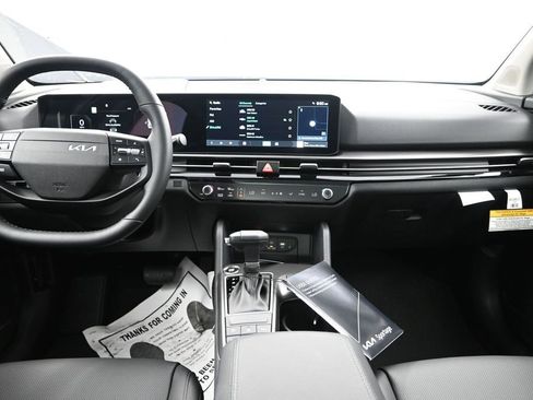 New 2026 Kia Sportage SX FWD image 33