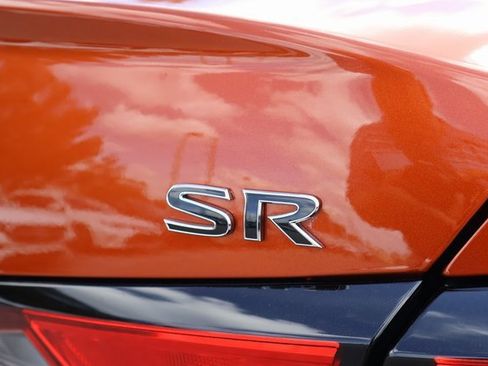 Used 2021 Nissan Altima 2.5 SR w/ SR Premium Package image 7