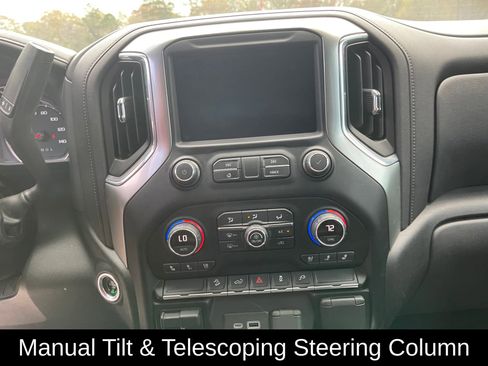 Used 2021 Chevrolet Silverado 2500 LTZ w/ LTZ Convenience Package image 17