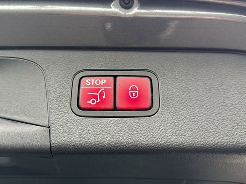 Used 2021 Mercedes-Benz GLC 300 image 28