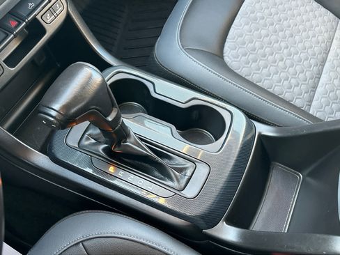 Used 2017 Chevrolet Colorado Z71 image 33