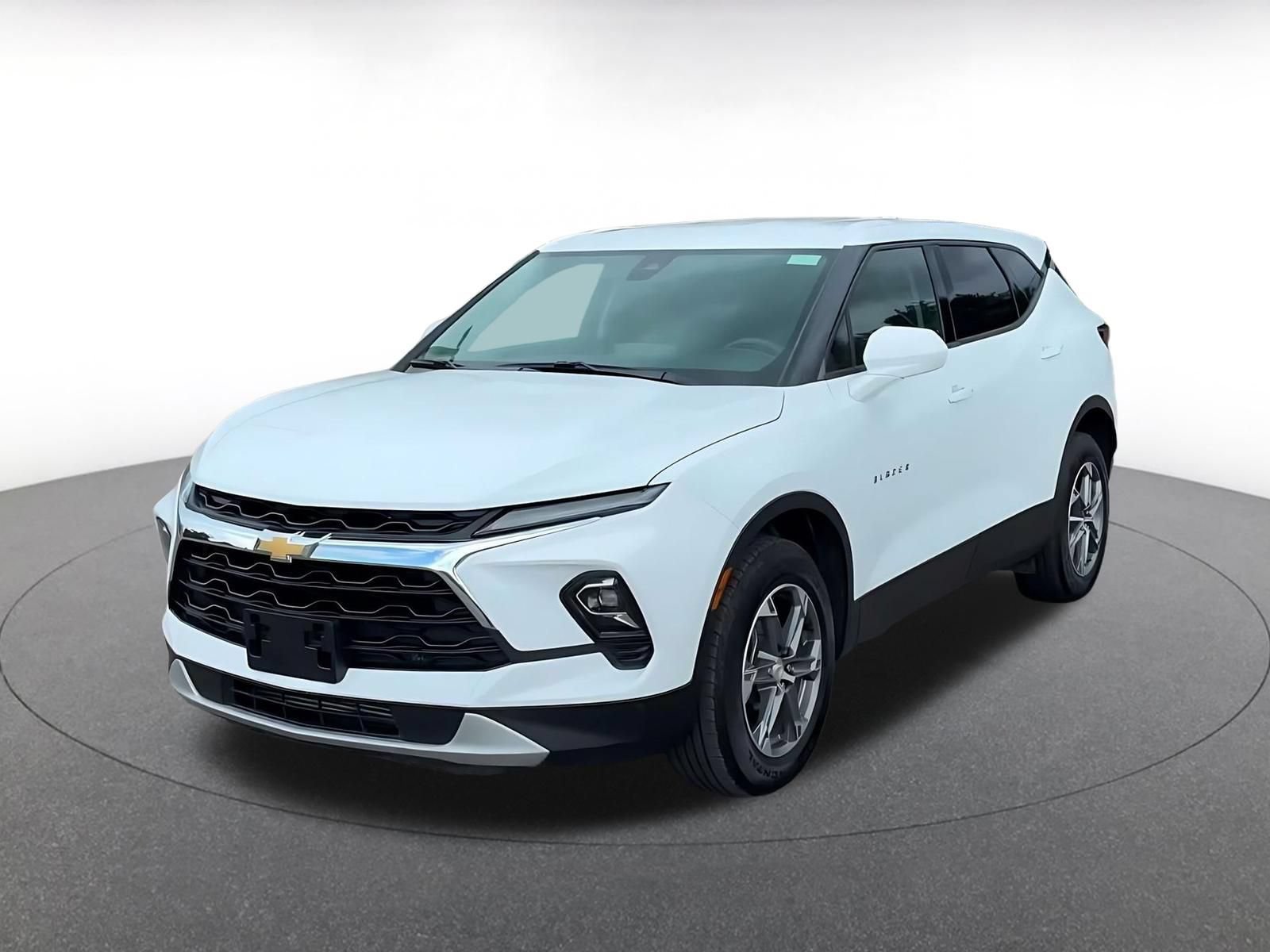 Used 2026 Chevrolet Blazer LT AWD/4WD image 6