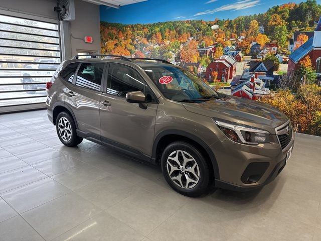 Used 2021 Subaru Forester Premium AWD/4WD image 8