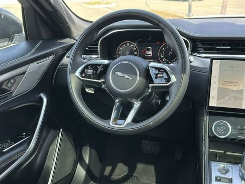 Used 2025 Jaguar F-PACE R-Dynamic S image 23