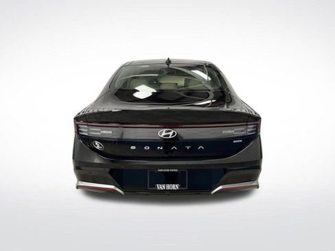 Used 2025 Hyundai Sonata Limited image 15