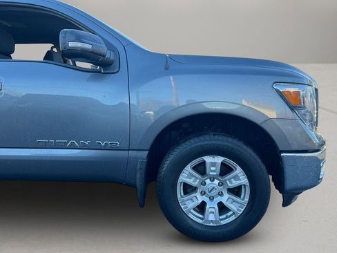 Used 2018 Nissan Titan Platinum Reserve image 26