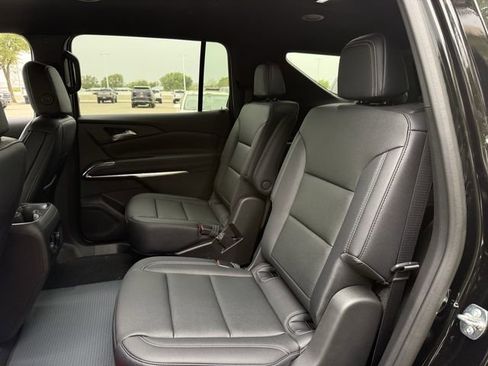 New 2026 Chevrolet Traverse LT image 25