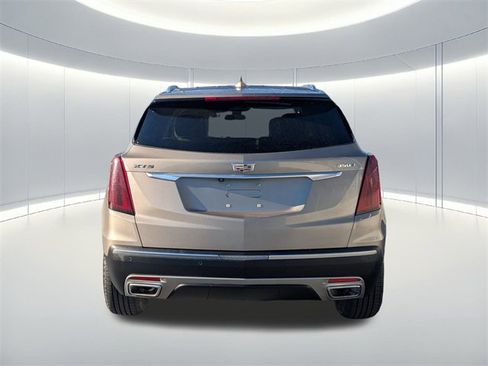 Used 2023 Cadillac XT5 Premium Luxury image 6