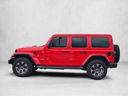 Used 2018 Jeep Wrangler Unlimited Sahara image 9