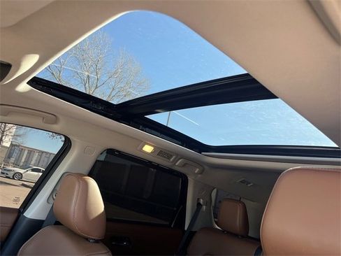 Used 2023 Nissan Pathfinder Platinum w/ Cargo Package image 27