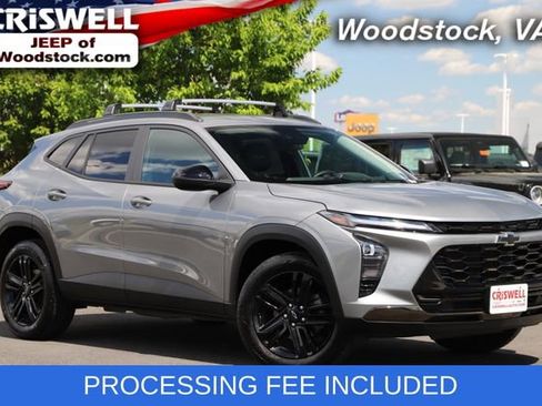 Used 2025 Chevrolet Trax ACTIV w/ Driver Confidence Package image 1